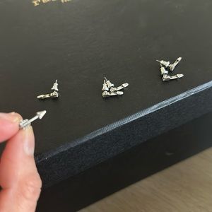 3 pairs of arrow earrings - fashion jewelry